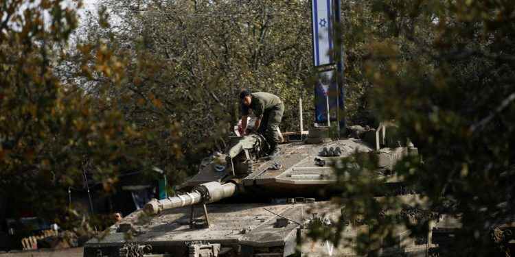 Israel-seizes-buffer-zone-in-Syrias-Golan-Heights-after-al-Assad-750x375