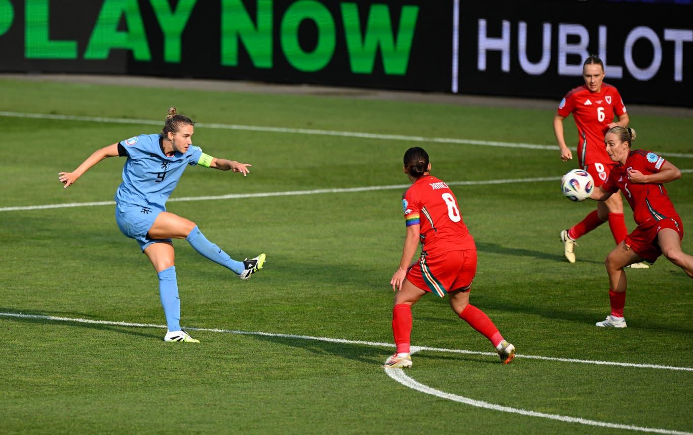 Miedema curled in a stunning strike just before half time (REUTERS)